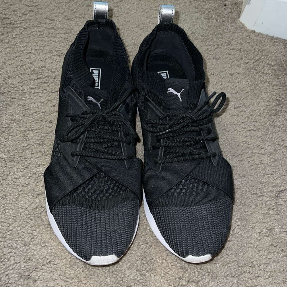 Puma Sneakers Sz 9.5